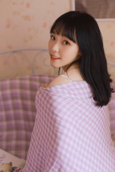 明星专题：李佳